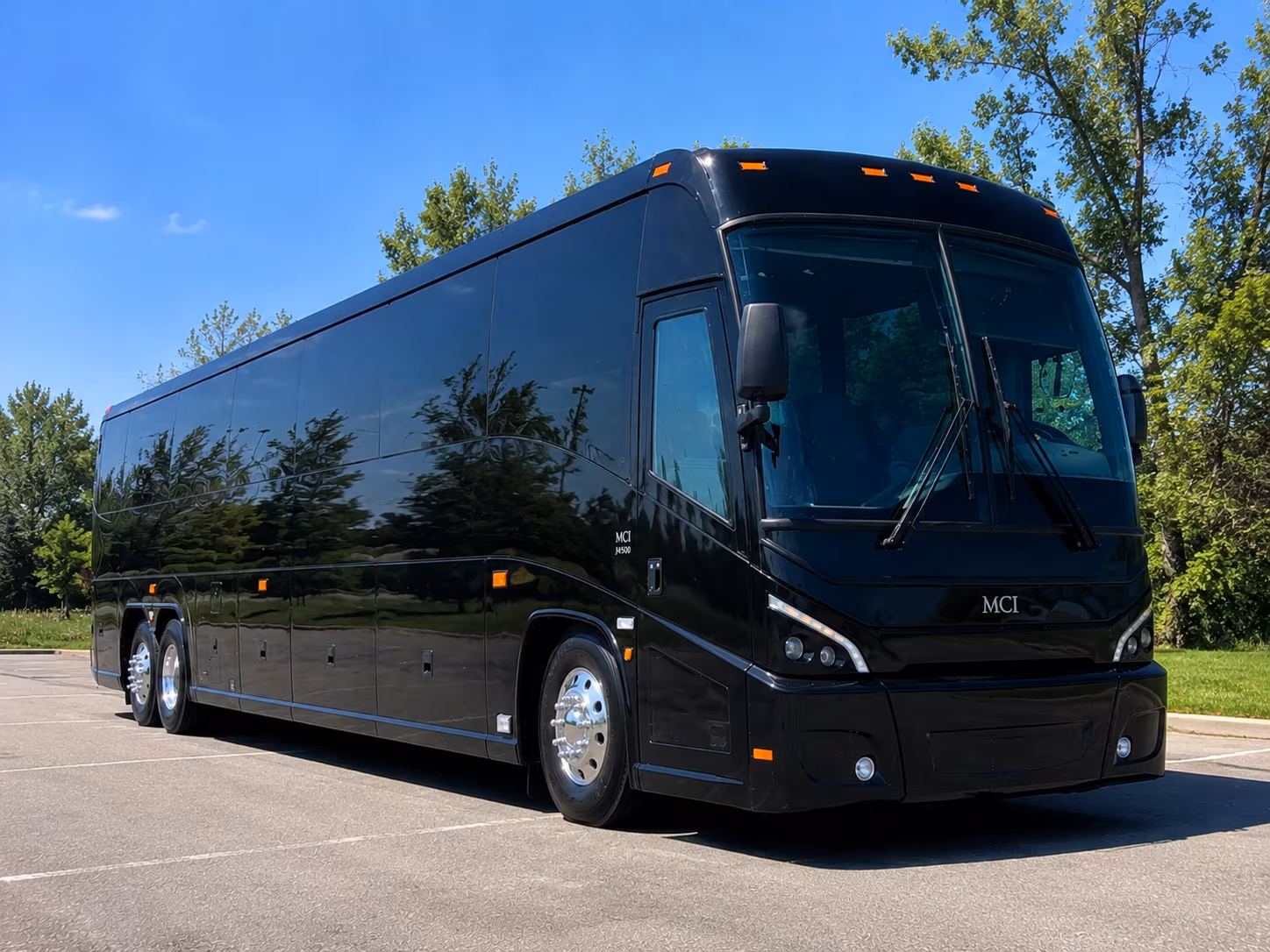 charter buses and party buses to ameris bank amphitheatre in alpharetta